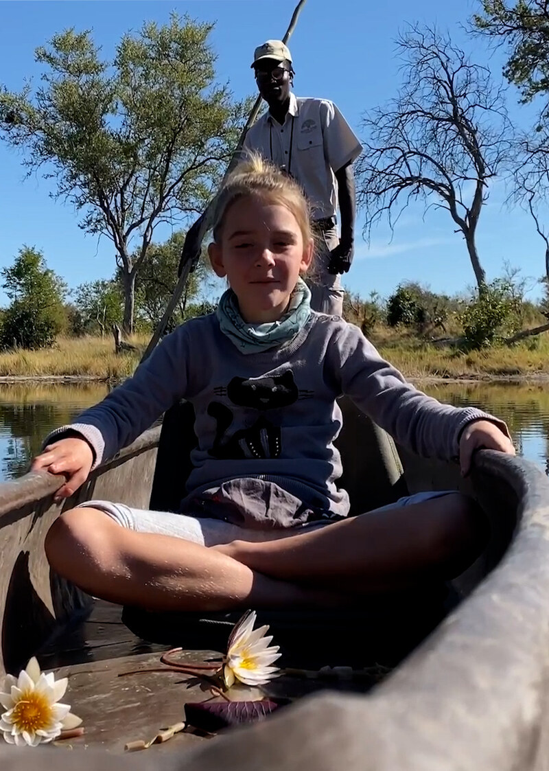 K5128 - On Safari with Nala - Mokoro canoe